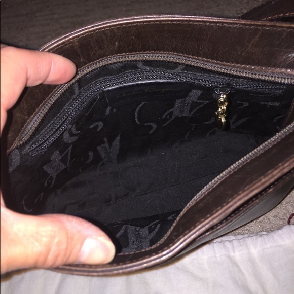 Salvatore Ferregamo small shoulder bag - Picture 5 of 9